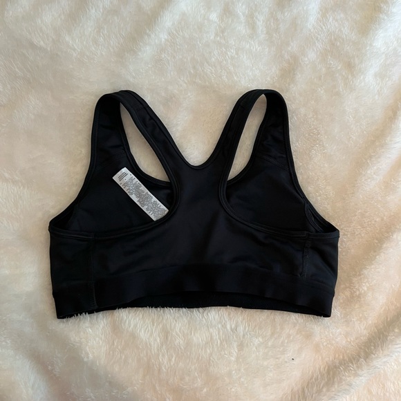 Nike pro Dri-Fit sports bra - Picture 4 of 6